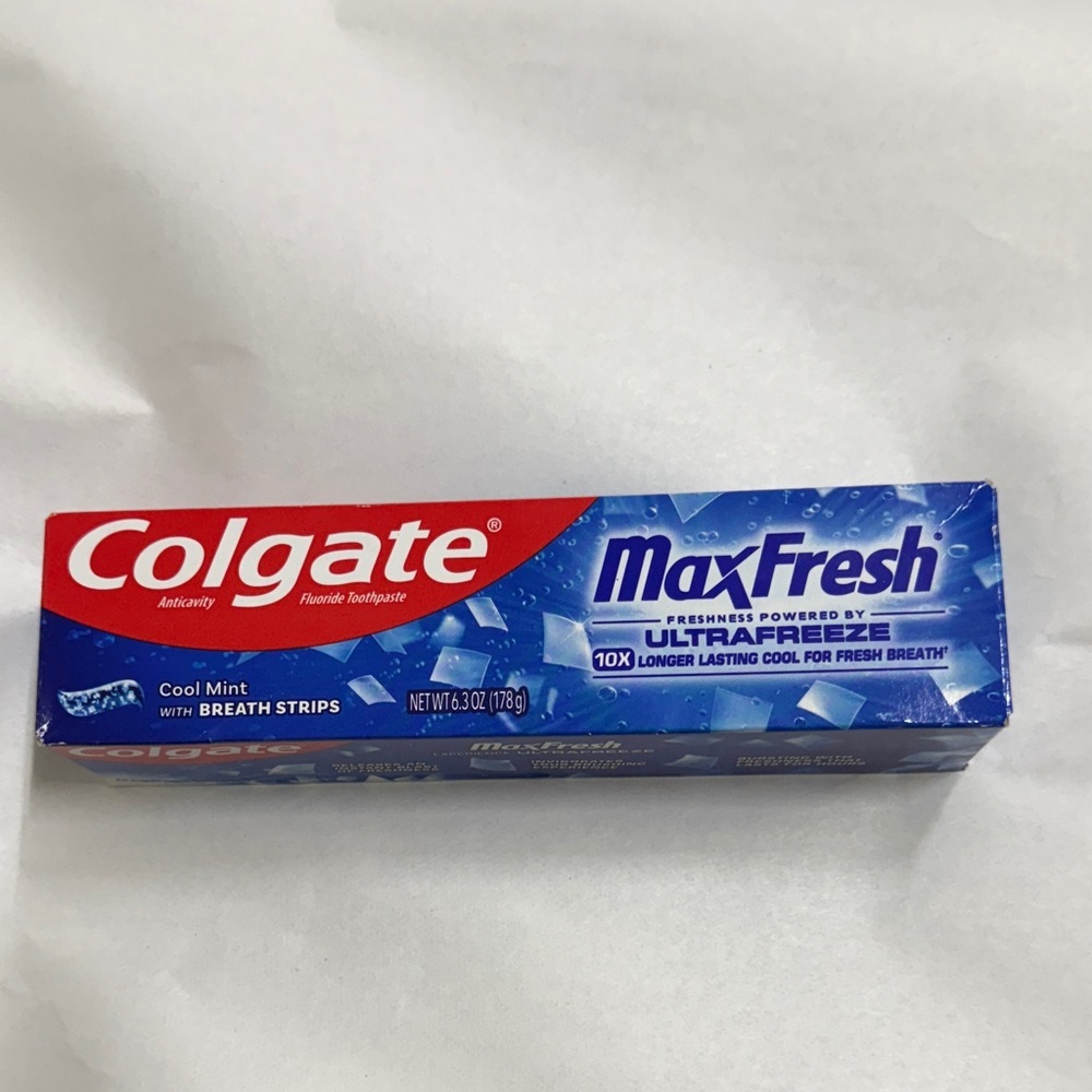 Colgate MaxFresh Cool Mint Toothpaste